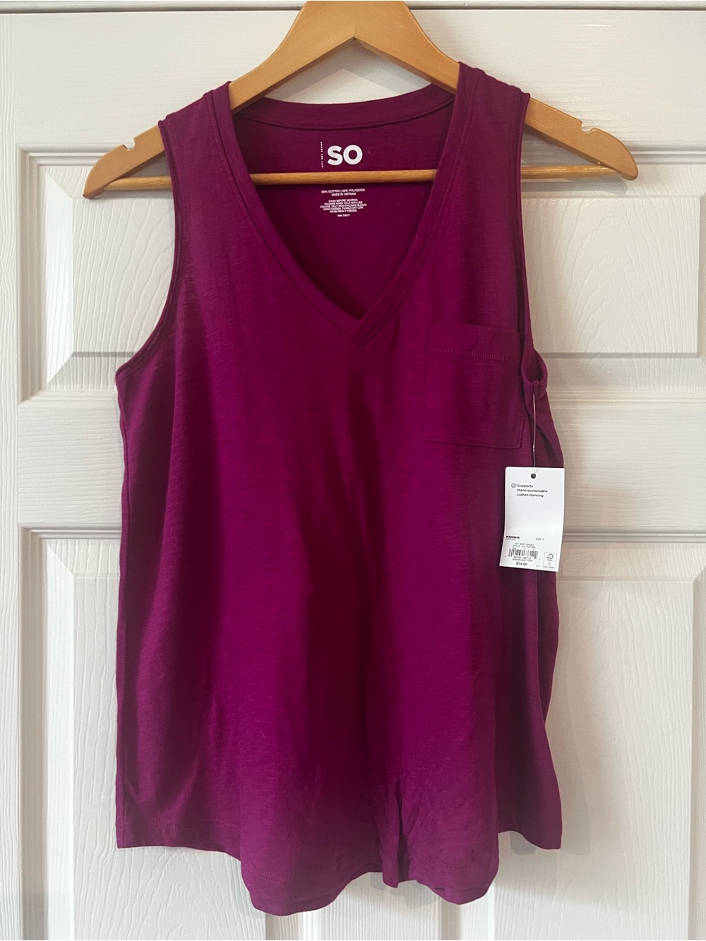 SO V-neck Tank Top in Magenta Plum